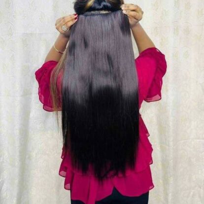 Five Clip Hair Extensions 30 Inch Long (ফাইভ ক্লিপ হেয়ার এক্সটেনশন 30 ইঞ্চি লম্বা)